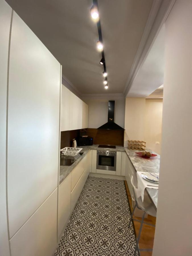 Mel'S Place 地拉那 外观 照片